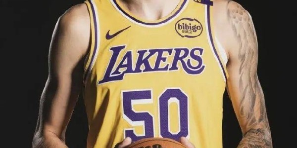 开云体育官方网站网址-刚刚！湖人签下中锋！这签约又让我哭了1个小时！