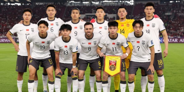 恭喜国足！51岁欧洲名帅盼重返执教，年薪最高1000万，曾夺金球奖