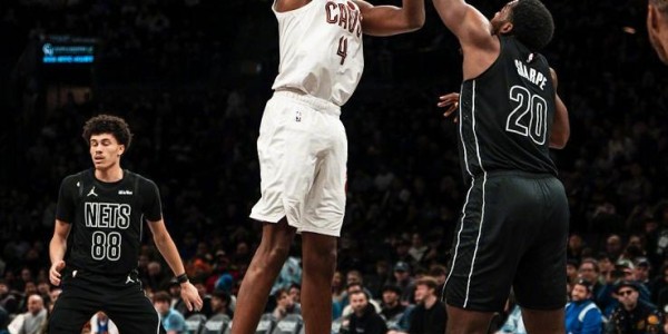 哈登22+9+8NBA历史第三人，米神缺阵双塔37分，骑士送篮网8连败